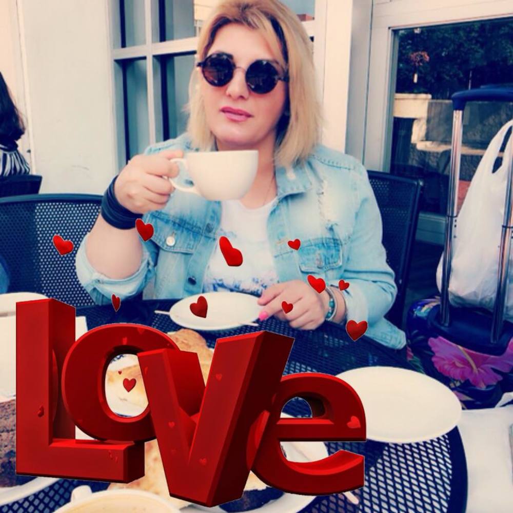 Meet your Posher, Tekla